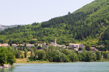 Fototapeta na wymiar Sisteron charming medieval town in the province Alpes-de-Haute-Provence
