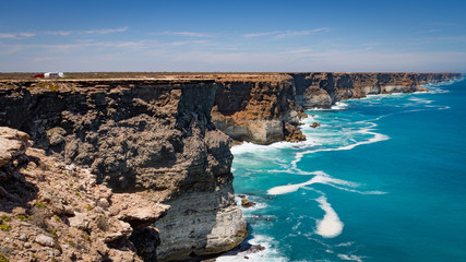 Fototapeta na wymiar The Great Australian Bight on the Edge of the Nullarbor Plain. Whales are frequently seen frolicking below the cliffs