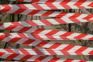 Obraz premium red white plastic band stop