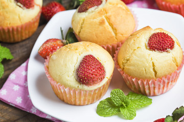 Strawberry Muffin