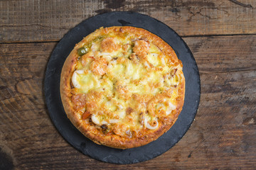 Pizza seafood pizza