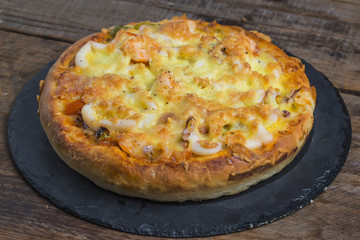 Pizza seafood pizza