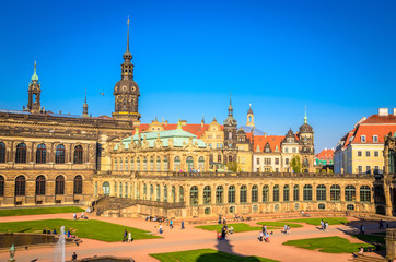 Obraz premium Famous Zwinger palace (Der Dresdner Zwinger) Art Gallery of Dresden, Saxony, Germany