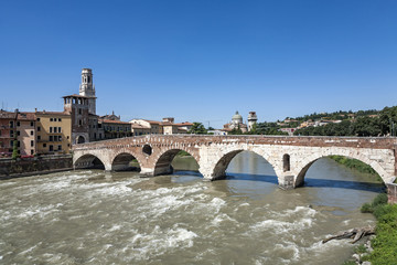 Fototapeta premium old roman bridge in Verona spans the river Etsch