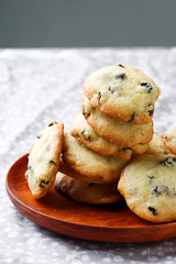 cornmeal chocolate chunk cookies raisins