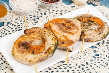 Medallions of meat, cooked on the grill