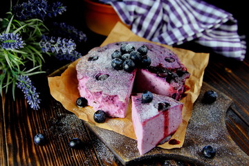 запеканка творожная с голубикой и лавандой