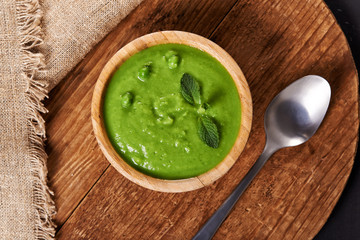 green cream pea soup