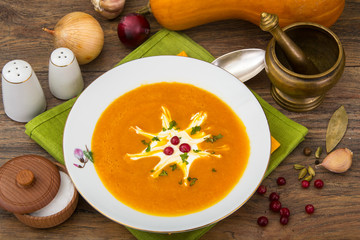 Spicy pumpkin puree soup