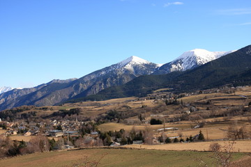 Montagnes de Cerdagne dans les Pyr&eacute;n&eacute;es orientales, France
