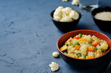 Cauliflower green peas rice