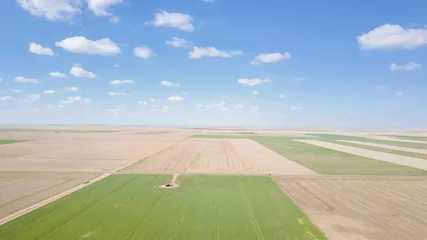 Crédence de cuisine en verre imprimé Photo aérienne Farmlands in Spring