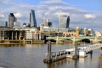 Obraz premium Londres et la Tamise