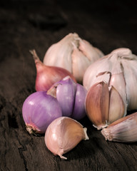 Garlics and red onion