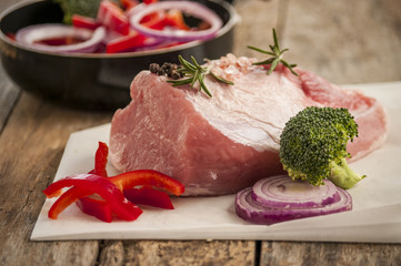 raw pork with vegetable