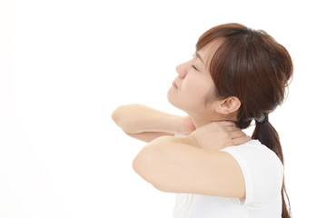 肩こりに悩む女性