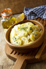 Potato salad with lemon and dill