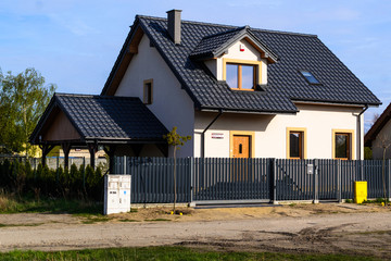 Jednorodzinny mały domek © Senatorek