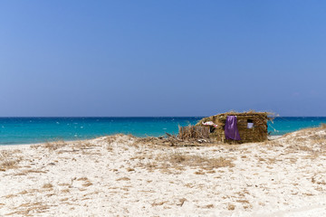 Grèce plage et cabane