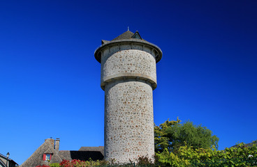 Château d'eau de La Chapelle-St-Géraud.(Corrèze)