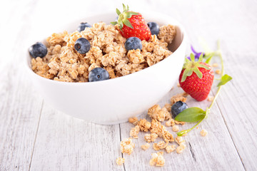 muesli and berry