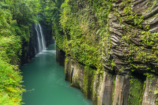Fototapeta Beautiful landscape of takachiho gorge and waterfall in Miyazaki, Kyushu, Japan