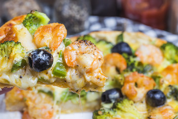 Seafood Pizza