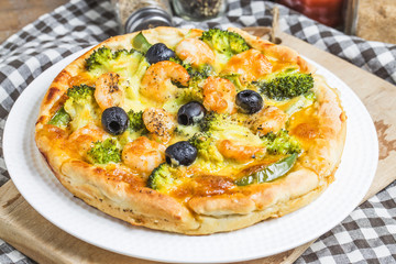 Seafood Pizza