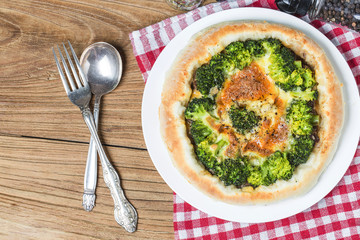 Sea broccoli pizza