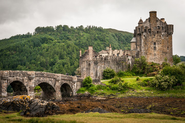 Fototapeta premium Burg Eilean Donan Castle in den Highlands, Schottland