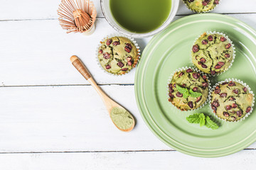 Honey wiping tea muffin cake