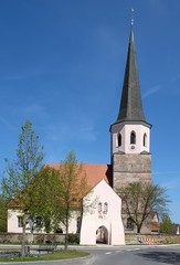 Fototapeta na wymiar Kirche in Möning