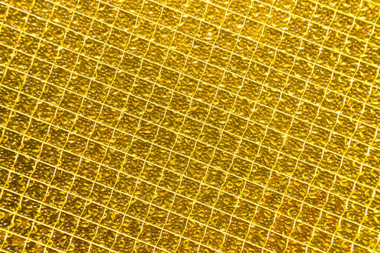 Goldgelbes Drahtglas