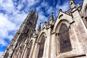 Fototapeta na wymiar Basilica in Quito, Ecuador
