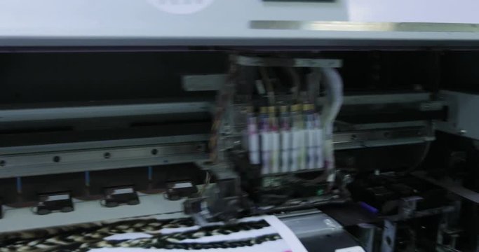 Large format digital printing