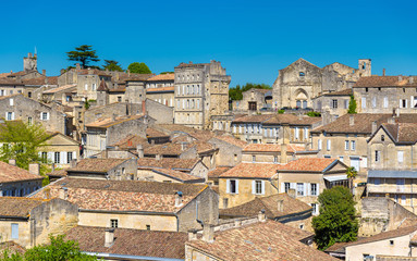 Fototapeta na wymiar Cityscape of Saint-Emilion town, a UNESCO heritage site in France