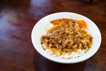 Braised pork on rice