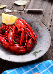boiled crayfish