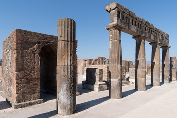 Fototapeta na wymiar The ruins of Pompeii, Italy