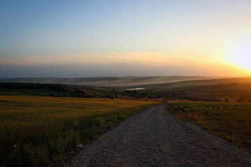 Закат на просторах Молдовы
