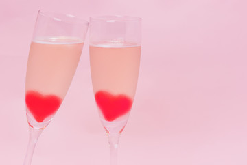 ハートとシャンパン