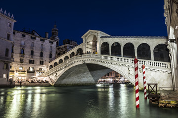 Fototapeta na wymiar Night Venice. Rialto Bridge. Italy