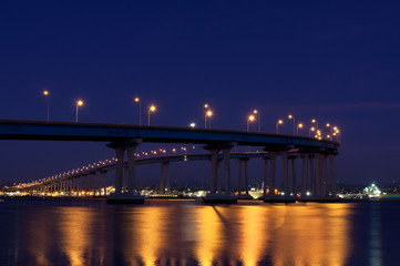 Fototapeta na wymiar Coronago bridge at night, San Diego, California