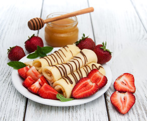 pancakes with strawberries
