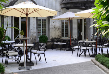 Outdoor restaurant
