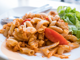 stir-fried macaroni