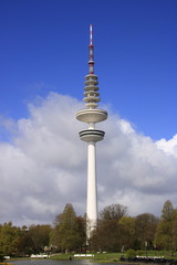 Blick auf den Fernsehturm in Hamburg