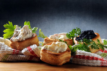 Վոլովան Vol-au-vent ولووان Vol au vent Pasteitje Волован Volauvent Volován...