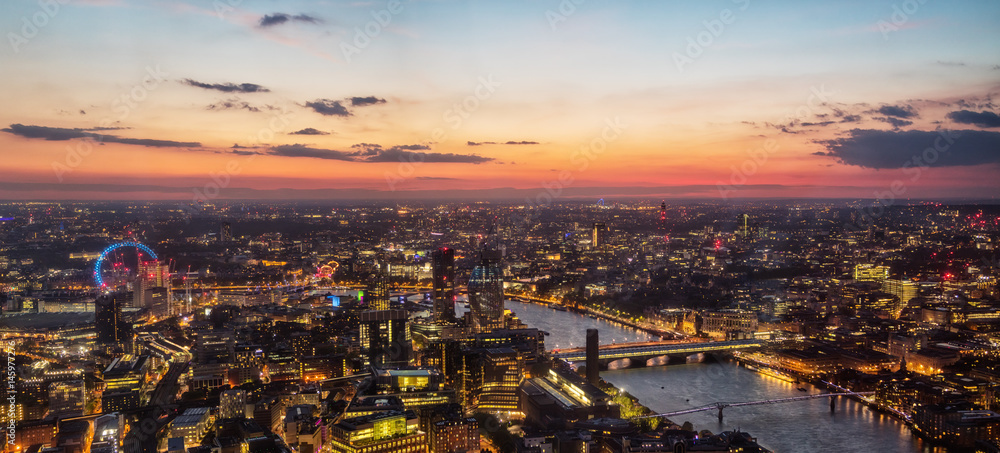 Wall mural Beautiful sunset over old town of city London, England