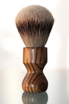 Pennello da barba artigianale in tasso silvertip e legno zebrano